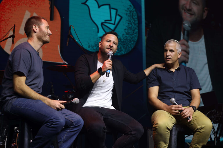 מתוך פרויקט יד ביד - שיח פתוח עם גיא הוכמן