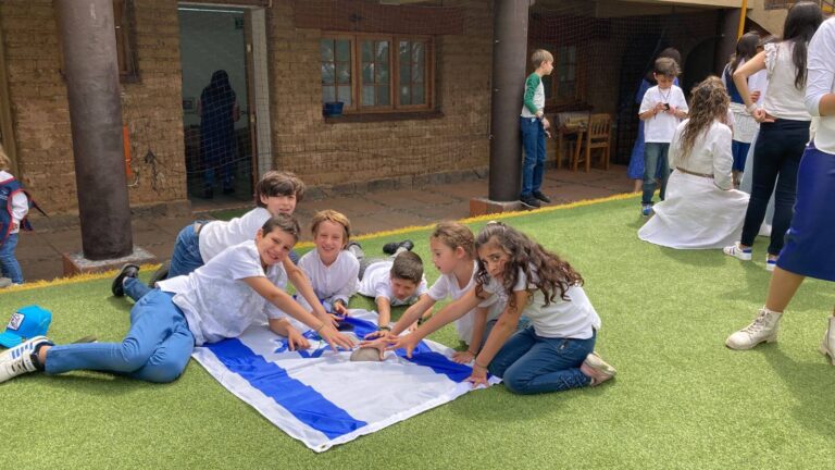 פעילות בבית הספר במסגרת פרויקט סנטרו קהילה